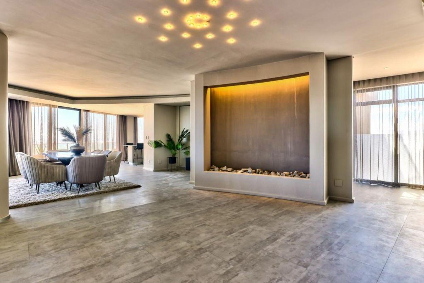 4 Bedroom Property for Sale in Bloubergrant Western Cape